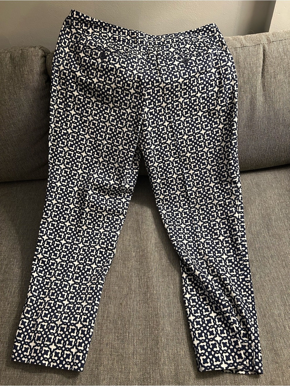 Laundry By Shelli Segal Navy and White Printed Pants
